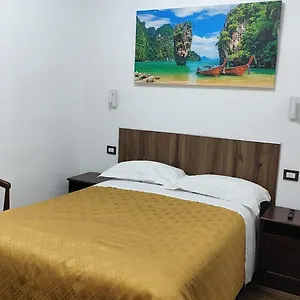  Hostel Mimi Family İtalya